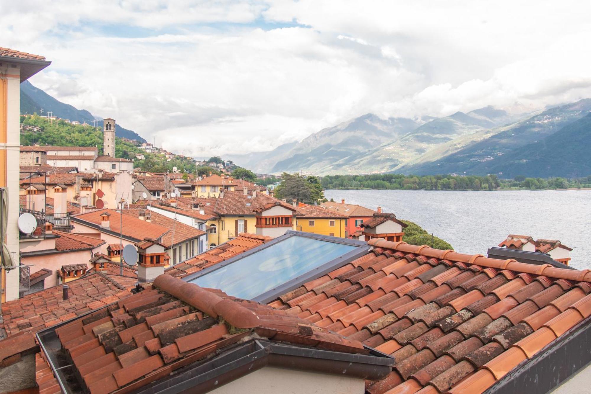 Tra Il Borgo E Il Lago Lovere Bagian luar foto